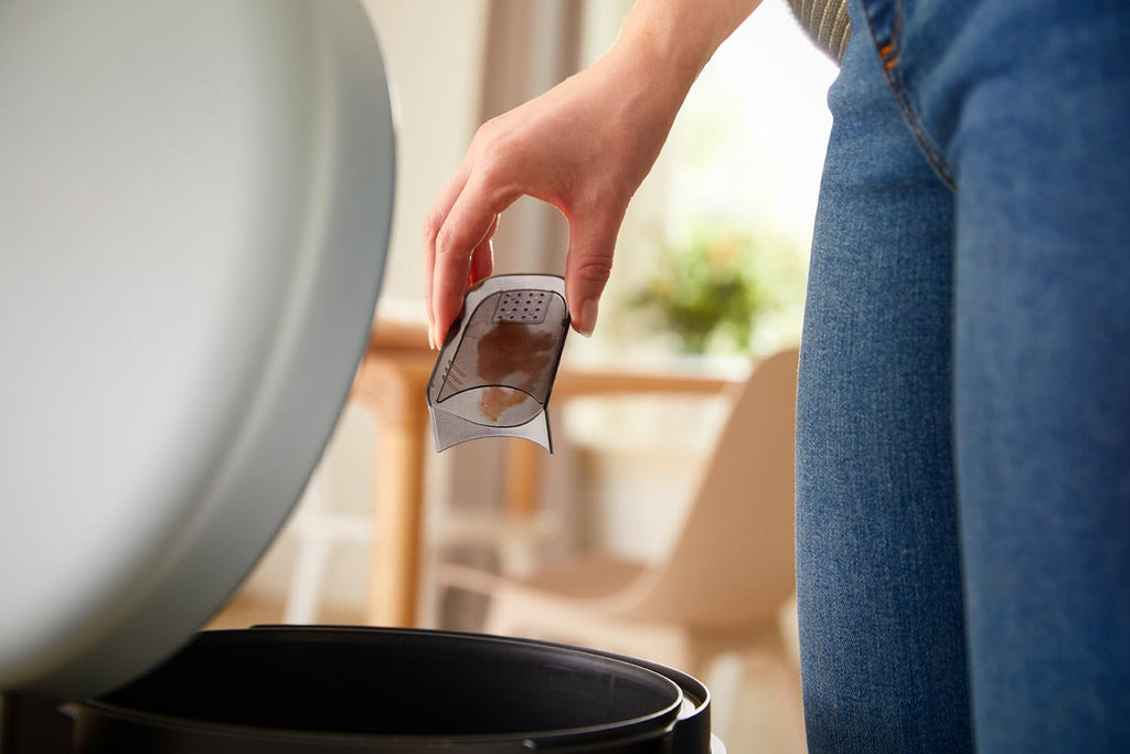 Philips Rimuovi Peli Tessuti – 8800 RPM, ampia lama, 3 dimensioni fori, sicuro su tutti i tessuti, contenitore facile da pulire, 2 batterie AA, design compatto (GC026/80)